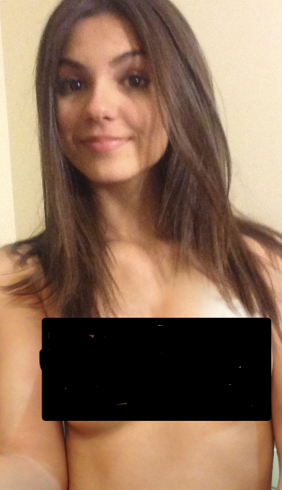 Una de las fotos de Victoria Justice que se filtró en la Internet luego que su cuenta de iCloud fuera hackeada